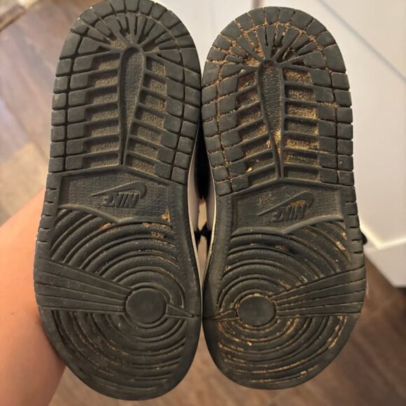 Jordan 1 Mid in "Armory Navy" - Picture 2 of 4